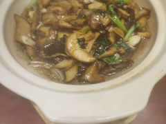 -老街坊美食汇(玉兰大街店)