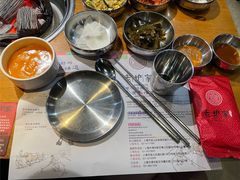 餐具摆设-老炉家木炭烤肉(长江国际店)