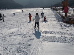 -济南卧虎山滑雪场