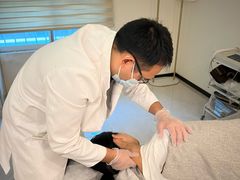 -龙脊康·颈肩腰腿痛·脊柱侧弯·运动损伤脊柱专科门诊(天河店)