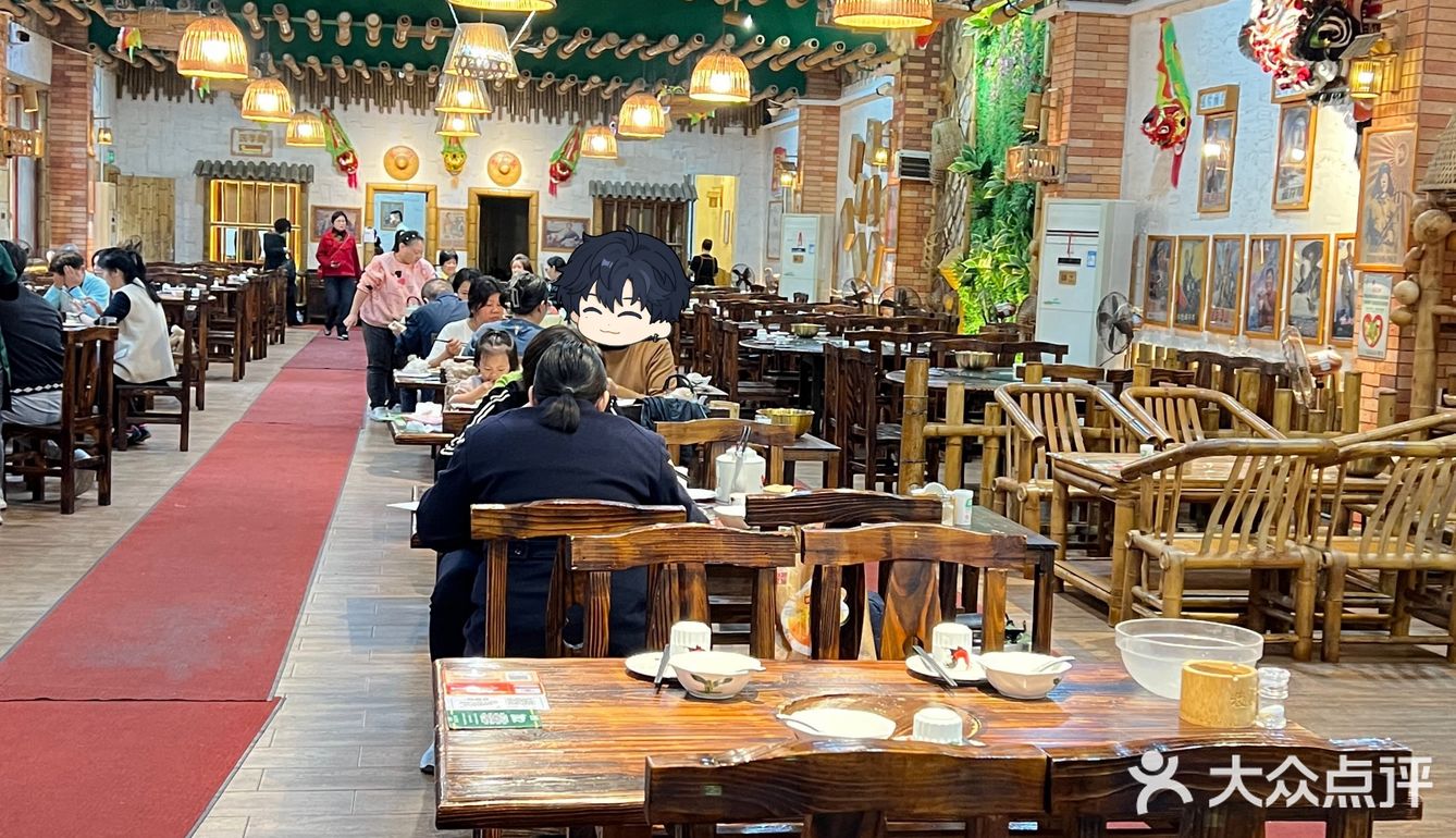 这个乳鸽真滴会bao汁，又嫩又脆！
