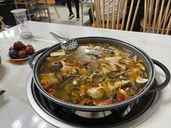 -野菌王•养生汤锅•野生菌火锅(大理漾濞路店)