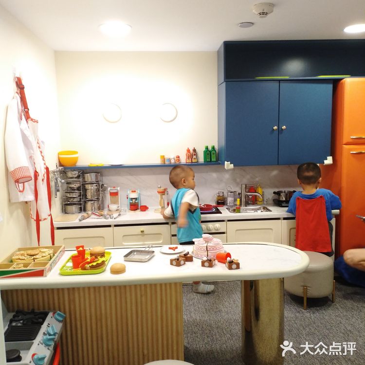 一两个小时陪伴下来竟一点儿也没有不耐烦