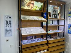 -美空眼镜·星趣控·新乐学·控优点合作店(周浦万达店)