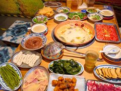 -洱火云南酸菜牛肉火锅(石景山当代商城店)