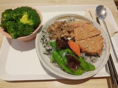 -轻蔬不用等·素食(江苏路店)