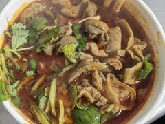 -中山牛肉肥肠粉面馆(军工社区店)