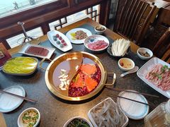 -小天鹅火锅·一线江景洪鼎旗舰店(洪崖洞店)