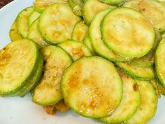 咸蛋黄炒小瓜-甜甜屋(解放中路店)
