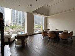 -华致酒行(沈砖公路店)