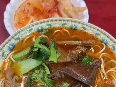 -金杨拉面王小吃面馆·牛三宝面·红烧牛肉粉