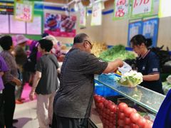 大堂-新隆嘉超市(武昌街店)