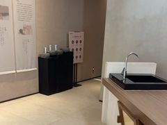 -灸春堂·艾灸·痛症·整脊连锁(之江银泰店)