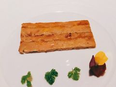 鸭肝坯塔配慢火蜜枣-AZUR聚(香格里拉饭店)