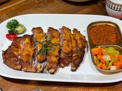 招牌焖烤羊排-金手鼓·新疆菜(南京店)