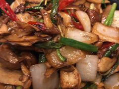 -滇越乘象云南餐厅(豆各庄店)