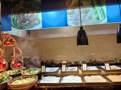 -广州万富希尔顿酒店·感趣自助餐厅·金秋蟹宴生蚝海鲜刺身