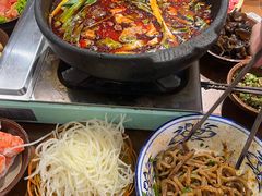 -黔有有贵州酸汤夺夺粉火锅(五味十字店)