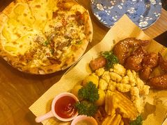 狂野拼榴莲披萨-盘炉forenza·云贵川融合小食堂 ( 钟楼中柳巷店)