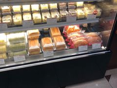 -红宝石·鲜奶小方·海派西点房(南丹店)