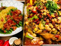 半步颠烤鱼-先启半步颠·川菜小炒