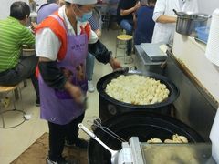 -黄阿姨锅贴大王(万航渡路店)