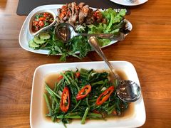 烤猪颈肉-Chom Cafe and Restaurant