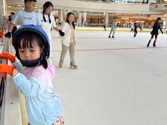 -冰纷万象滑冰场(深圳万象城店)