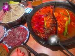 -周小明火锅(黑金冠社区店)