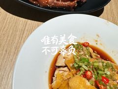 连骨头都不剩的鸡爪-佬肥猫(南翔印象城MEGA店)