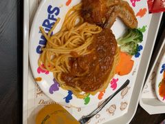 -蓝精灵乐园·世茂精灵之城主题乐园