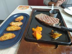 -必胜客(绿地新都会店)
