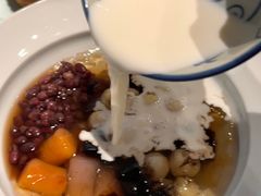 -RUXU入续糖水铺与包(卓悦中心店)