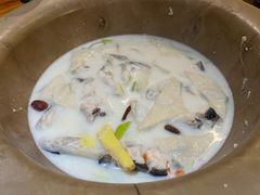 湖团鱼-滇香肴·云南菜蒸汽石锅鱼(云南北路店)