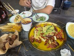 -老班长·小龙虾·鲜货烧烤大排档(金街美地店)