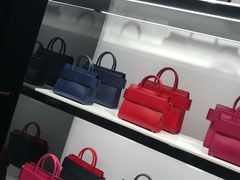 -GIVENCHY(佛罗伦萨小镇奥莱店)