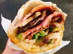 -Bánh Mì Huynh Hoa
