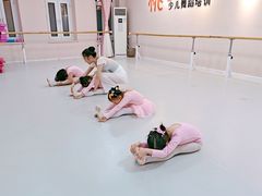 -桃子公主舞蹈培训(万柳校区)