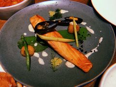 低温慢烤新鲜三文鱼-造精酿餐厅