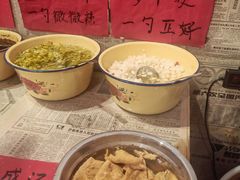 -柳州肥姨妈大骨螺蛳粉(江宁万达店)