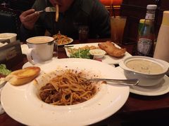 -Hooley's活利仕西餐厅(珠江新城店)