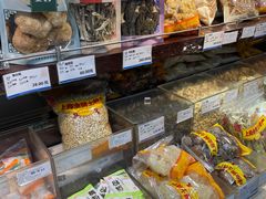 -上海全国土特产食品商场(淮海中路店)