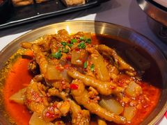 -肥肥虾庄·金牌油焖大虾(汉街SKP店)