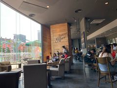 大堂-星巴克臻选(江门汇悦大融城店)