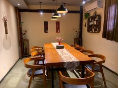 -小草屋轰趴馆别墅派对新场团建家庭聚会