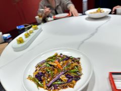 -皇城根·鲁菜济南菜·吊炉烤鸭·炒鸡鱼头(济南旗舰店)
