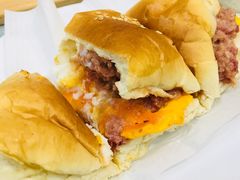 招牌咸牛肉芝士猪仔包-华嫂冰室(尖沙咀店)