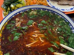 -吾穆勒蓬灰牛肉面·清真(北滨河中路店)
