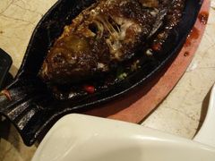 -喝丢一只鞋辣炒海鲜小烧烤(三八广场店)