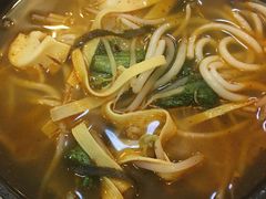 -吕阿婆骨汤麻辣烫(云岗店)